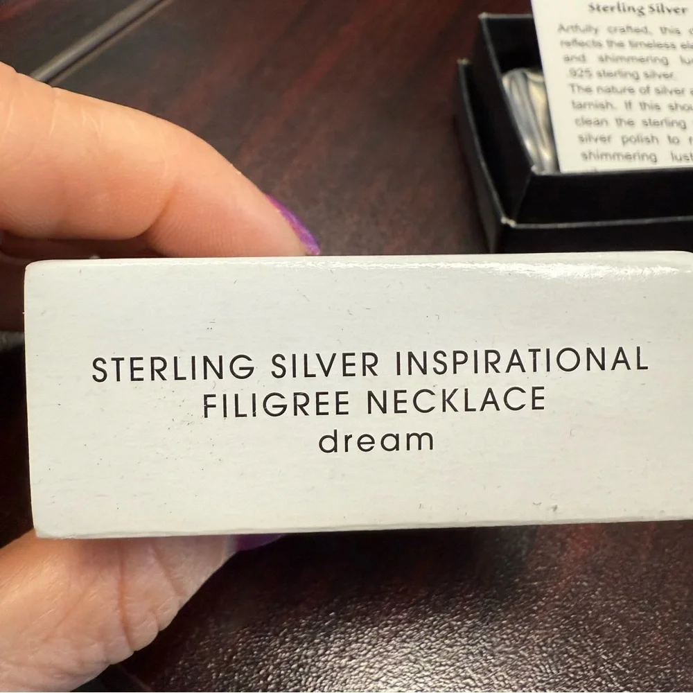 Avon Sterling Silver Inspirational Filigree  Necklace with Pendant “Dream” NIB